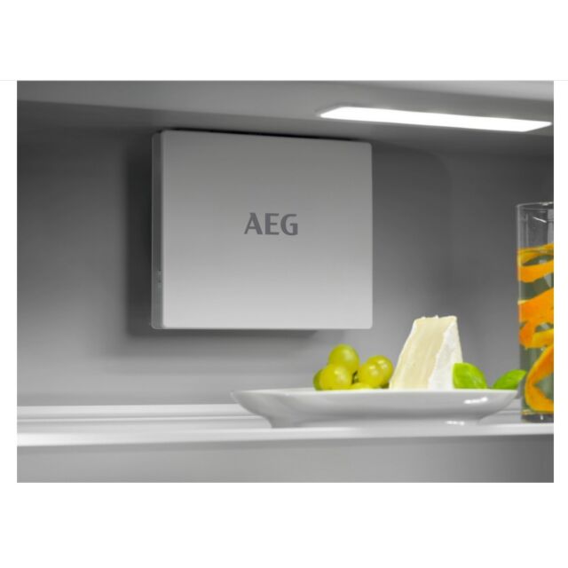 AEG NSK6D181EC Fully Integrated Larder Fridge - Fixed Hinge
