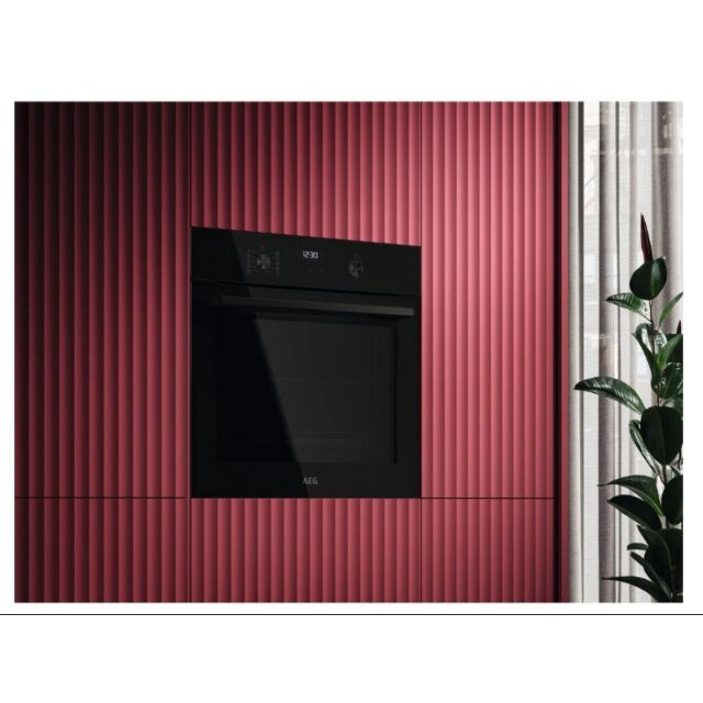 AEG OU5AB20XK 59.6Cm Built In Electric Single Oven - Black