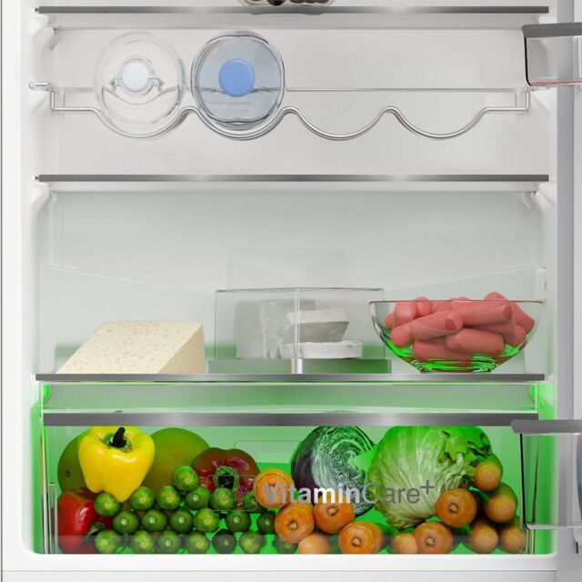 Blomberg KGM4574V Fridge Freezer