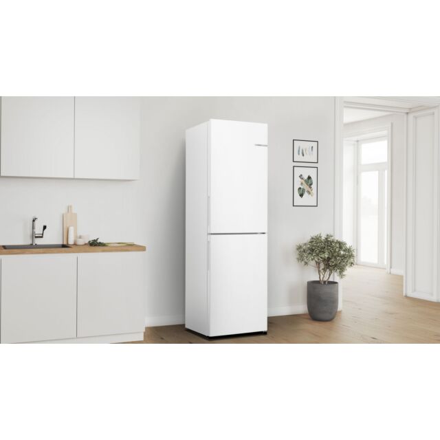 Bosch KGN27NWEAG Series 2 55Cm Frost Free Fridge Freezer - White