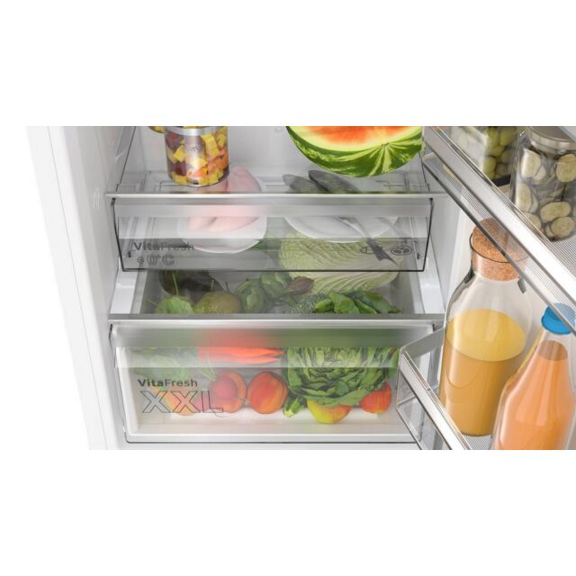 Bosch KGN392WDFG Series 4,  203x60 NoFrost fridge freezer, VitaFresh, Chiller drawer, Top + side LED light - White