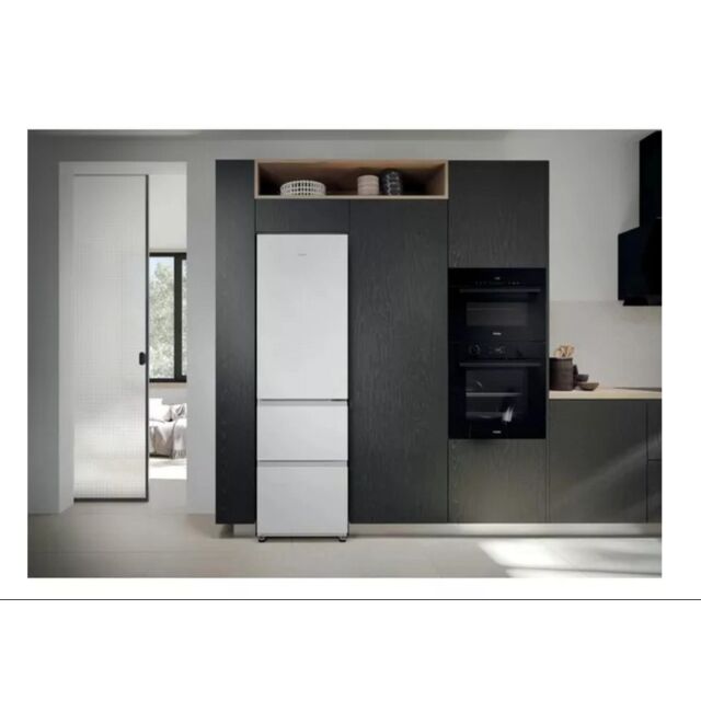 Haier HTR3518ENMWK 60/40 Total Frost Free Fridge Freezer - White