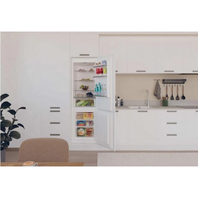 Hoover HOBBML18EK 54Cm 70/30 Built In Fridge Freezer - White