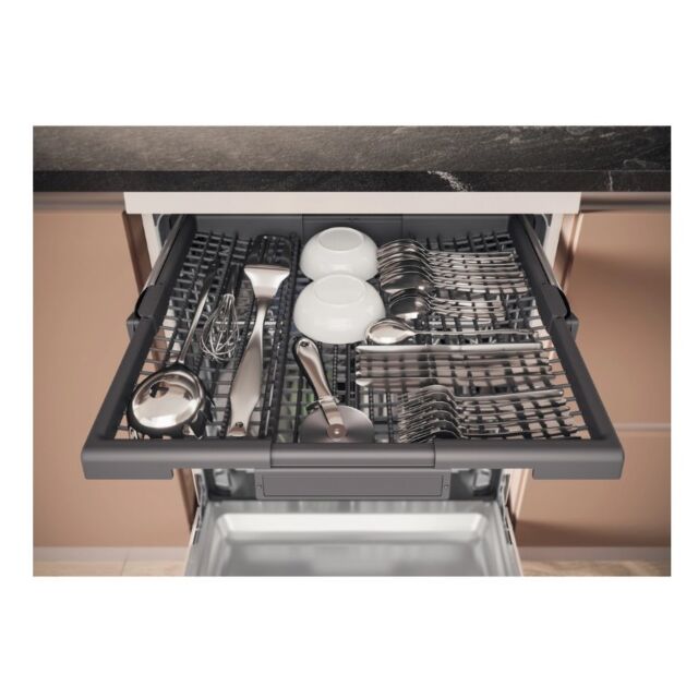 Hotpoint H7FHP43WUK Maxi Space H7fhp43wuk Dishwasher With Third Rack - White - 15 Place Settings
