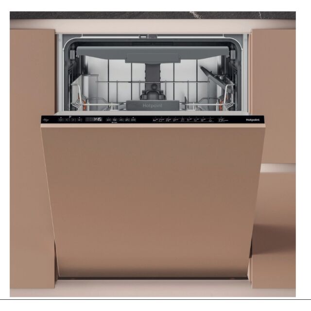 Hotpoint H7IC16M6UK Maxi Space H7ic16m6 Uk Integrated Dishwasher With Third Rack - 16 Place Settings