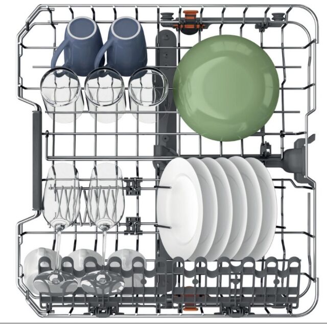 Hotpoint H7IC16M6UK Maxi Space H7ic16m6 Uk Integrated Dishwasher With Third Rack - 16 Place Settings