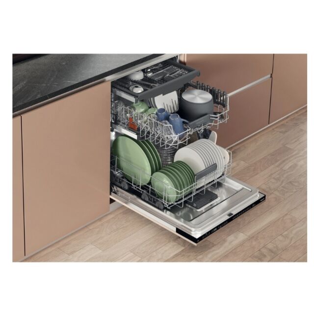 Hotpoint H7IC16M6UK Maxi Space H7ic16m6 Uk Integrated Dishwasher With Third Rack - 16 Place Settings