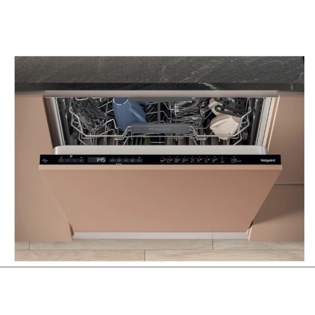 Hotpoint H7IC16M6UK Maxi Space H7ic16m6 Uk Integrated Dishwasher With Third Rack - 16 Place Settings