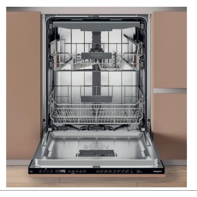 Hotpoint H7IC16M6UK Maxi Space H7ic16m6 Uk Integrated Dishwasher With Third Rack - 16 Place Settings