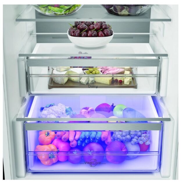 Hotpoint HPK25292B4UK Hpk25292b4uk 54Cm 70/30 Integrated Fridge Freezer - White