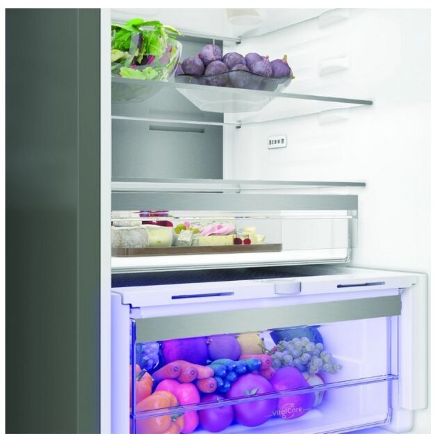 Hotpoint HPK26413XR6UKE Hpk26413xr6uke 59.5Cm 70/30 Fridge Freezer - Black Steel