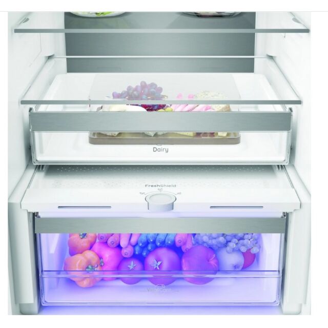 Hotpoint HPK26413XR6UKE Hpk26413xr6uke 59.5Cm 70/30 Fridge Freezer - Black Steel