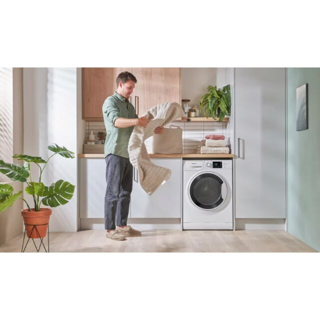Hotpoint NDB11724WUK Washer Dryer 11Kg Wash 7Kg Dry