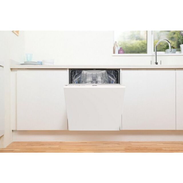 Indesit D2IHL326UK Indesit D2ihl326uk Full Size Integrated Dishwasher - White- 14 Place Settings