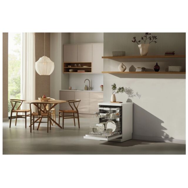 Miele G 5611 SC Dishwasher - Brilliant White - 14 Place Settings