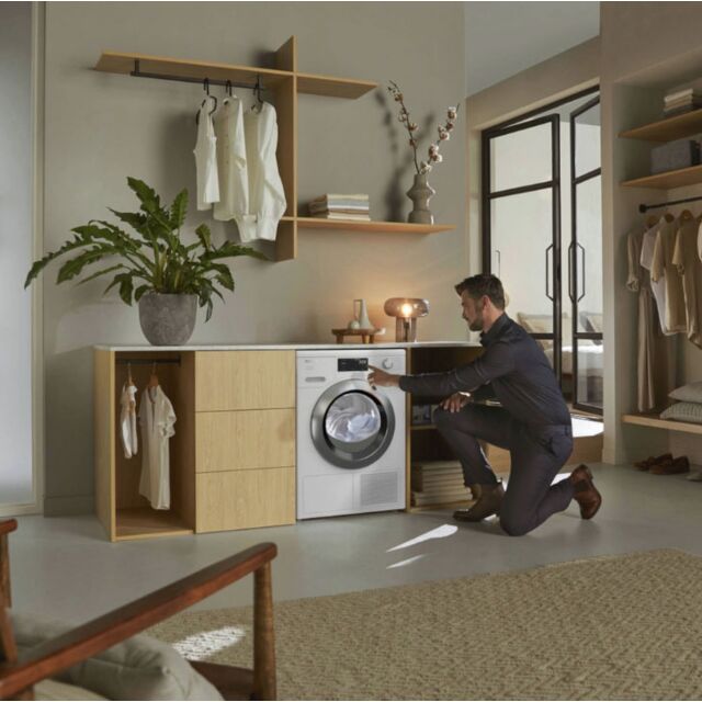 Miele TEH785 WP 9Kg Heat Pump Tumble Dryer - White