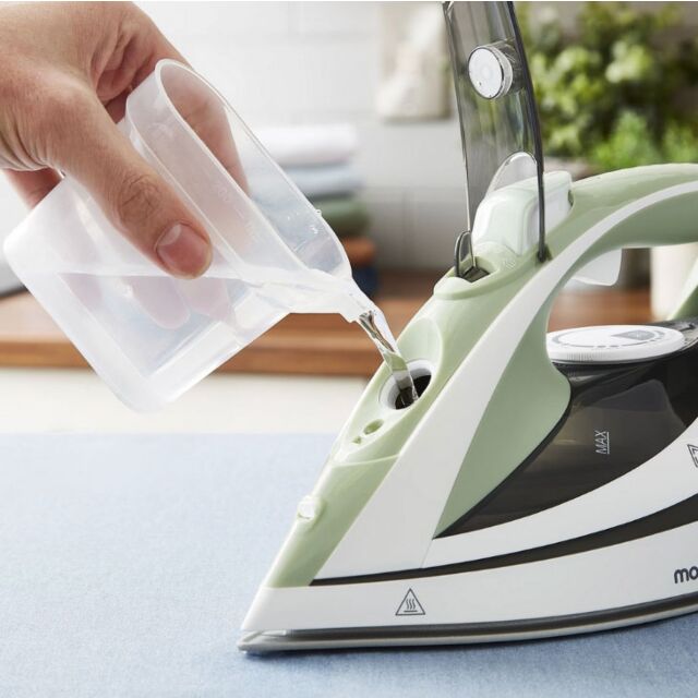 Morphy Richards 302010 Steam Flow 2400W Turbo Steam Iron - Green