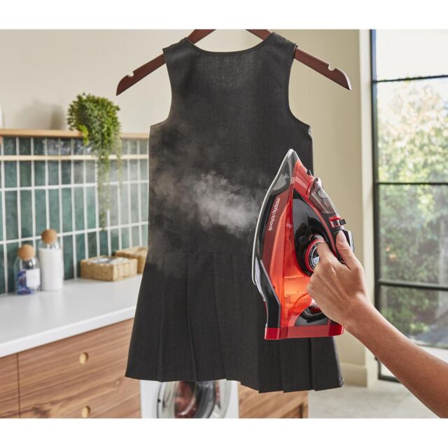 Morphy Richards 303250 Easycharge Cordless Steam Iron - Red