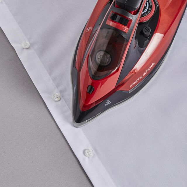 Morphy Richards 303250 Easycharge Cordless Steam Iron - Red