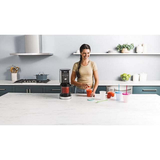 Ninja NC501UK Deluxe 10-In-1 Ice Cream And Frozen Drink Maker - Black