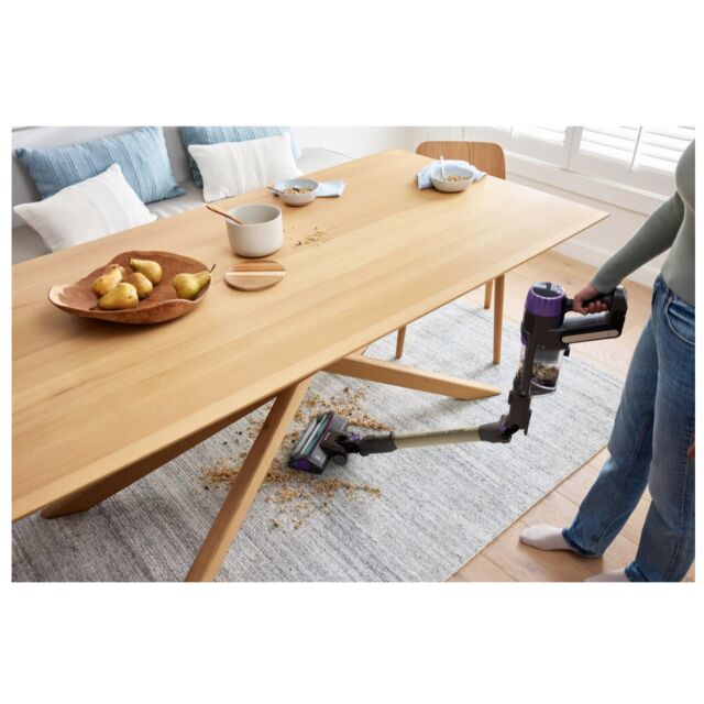 Shark IP3251UKT PowerDetect Clean & Empty Cordless Pet Vacuum Cleaner - 70 Minutes Run Time - White/