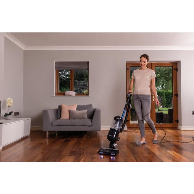 Shark NV602UK Shark® Lift-Away™ Upright Vacuum Cleaner Nv602uk